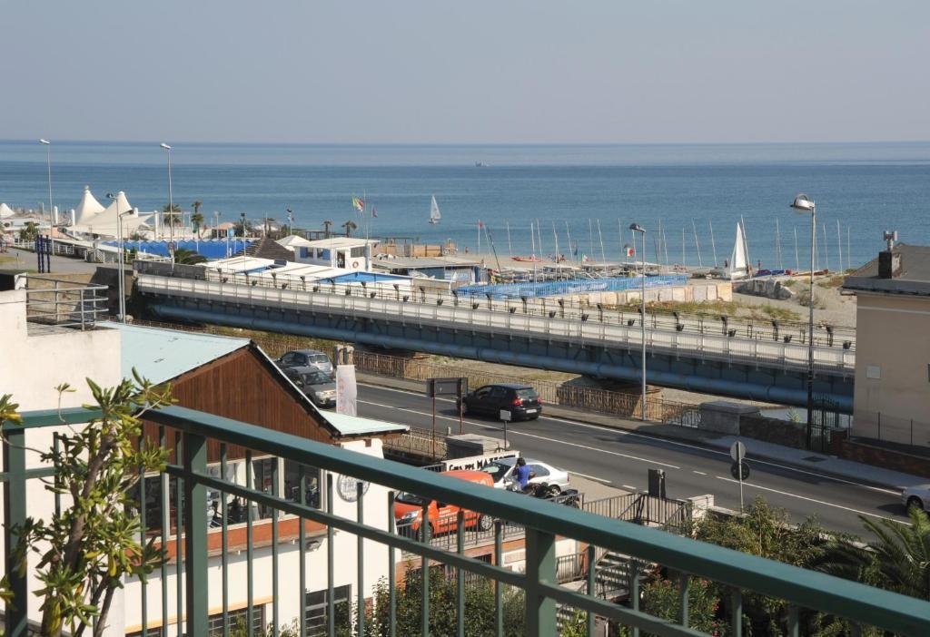 Hotel Garden Albissola Marina Zewnętrze zdjęcie